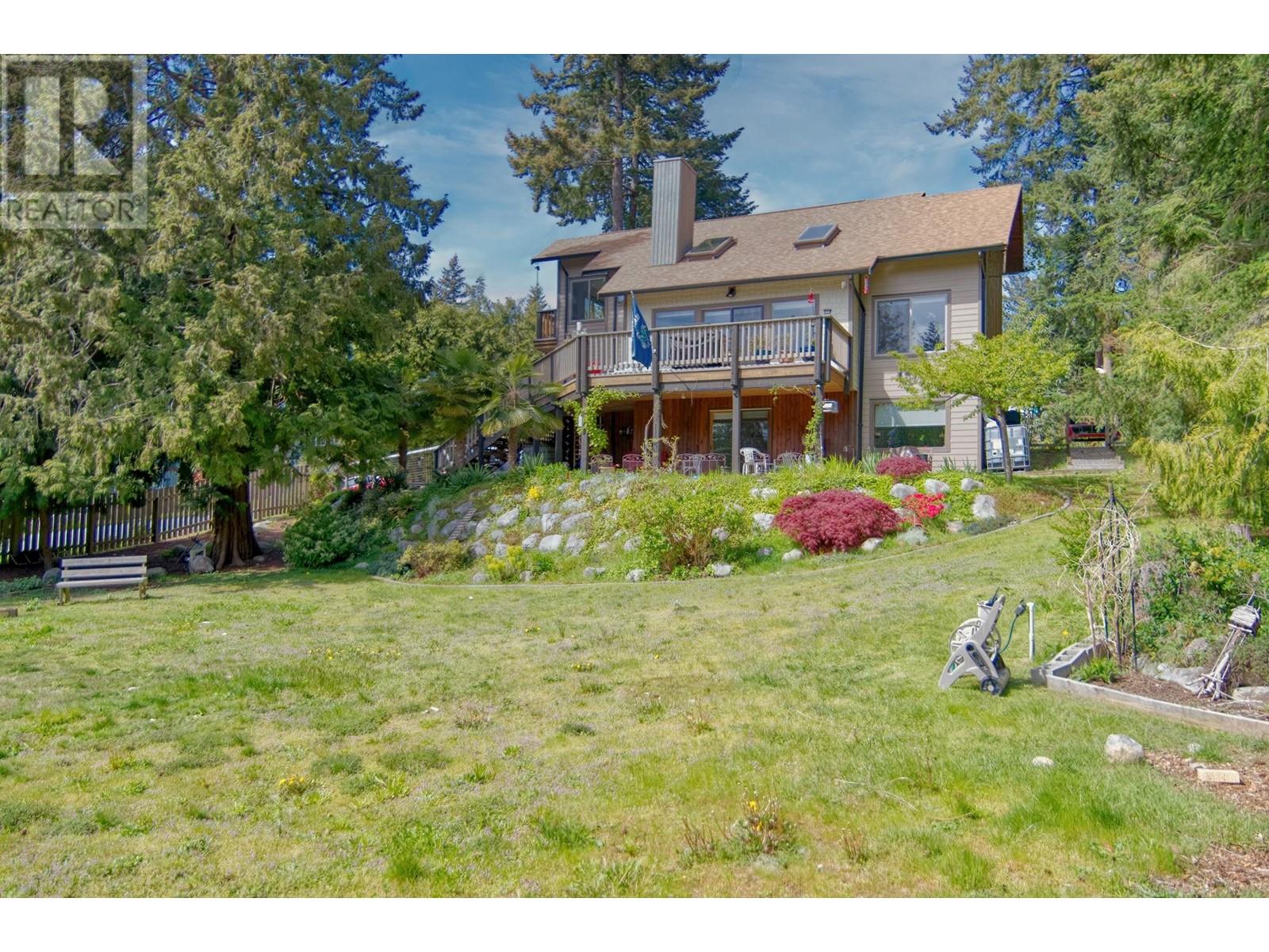 8096 WESTWOOD ROAD, Halfmoon Bay