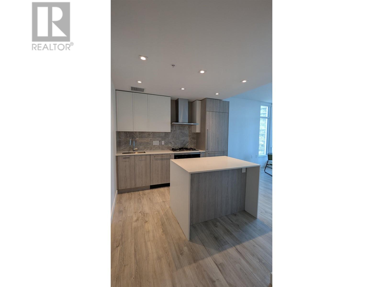 Photo 12 of 802 2288 Alpha Avenue, Burnaby BC