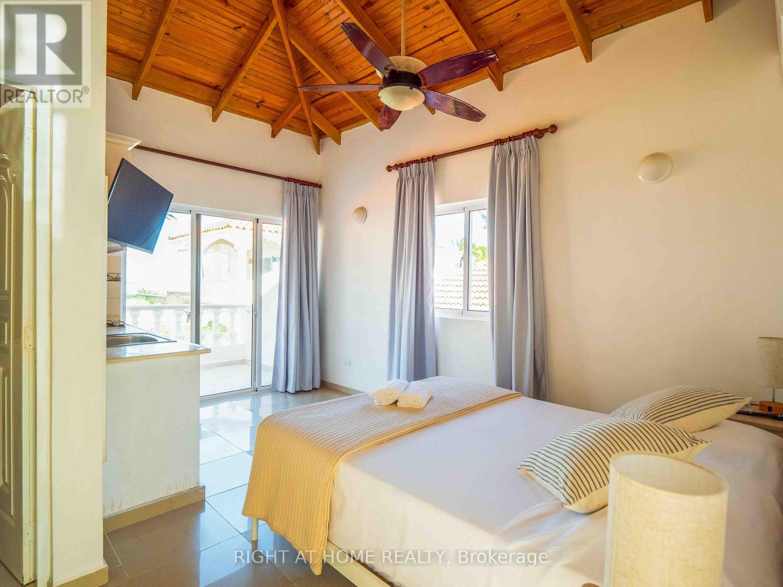 CABARETE VILLA BRISAS DORADAS - 24