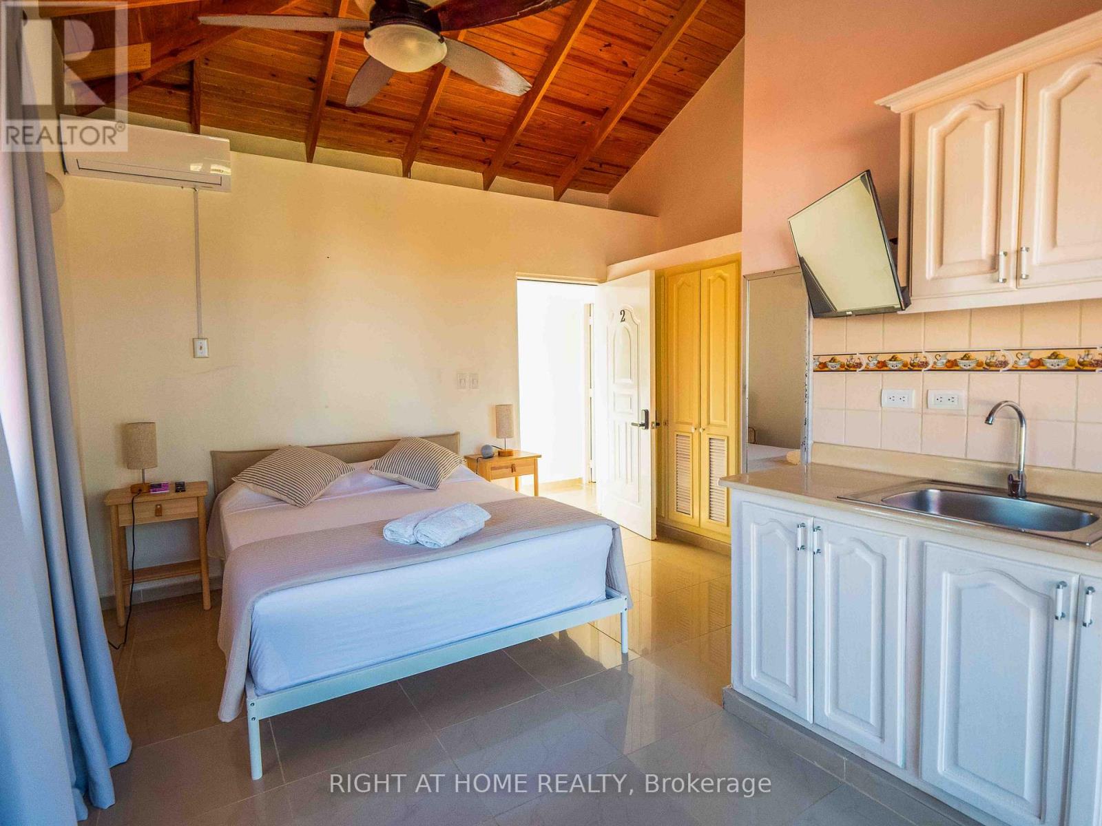 CABARETE VILLA BRISAS DORADAS - 25