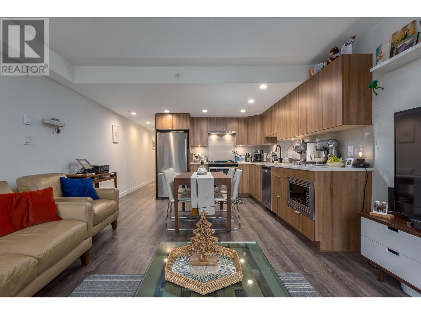 304 1365 PEMBERTON AVENUE, Squamish real estate listing R2967209