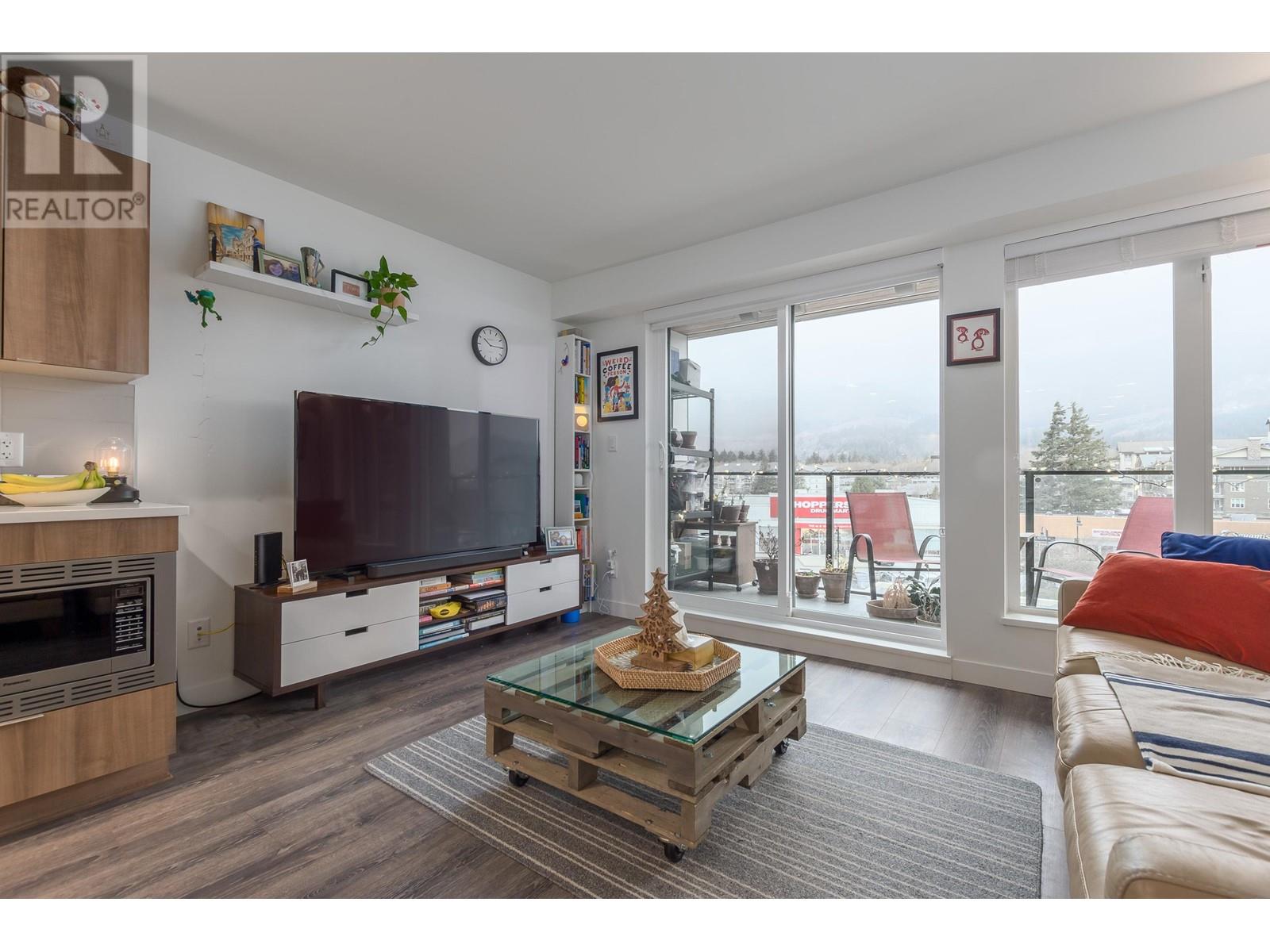 304 1365 PEMBERTON AVENUE, Squamish real estate listing R2967209