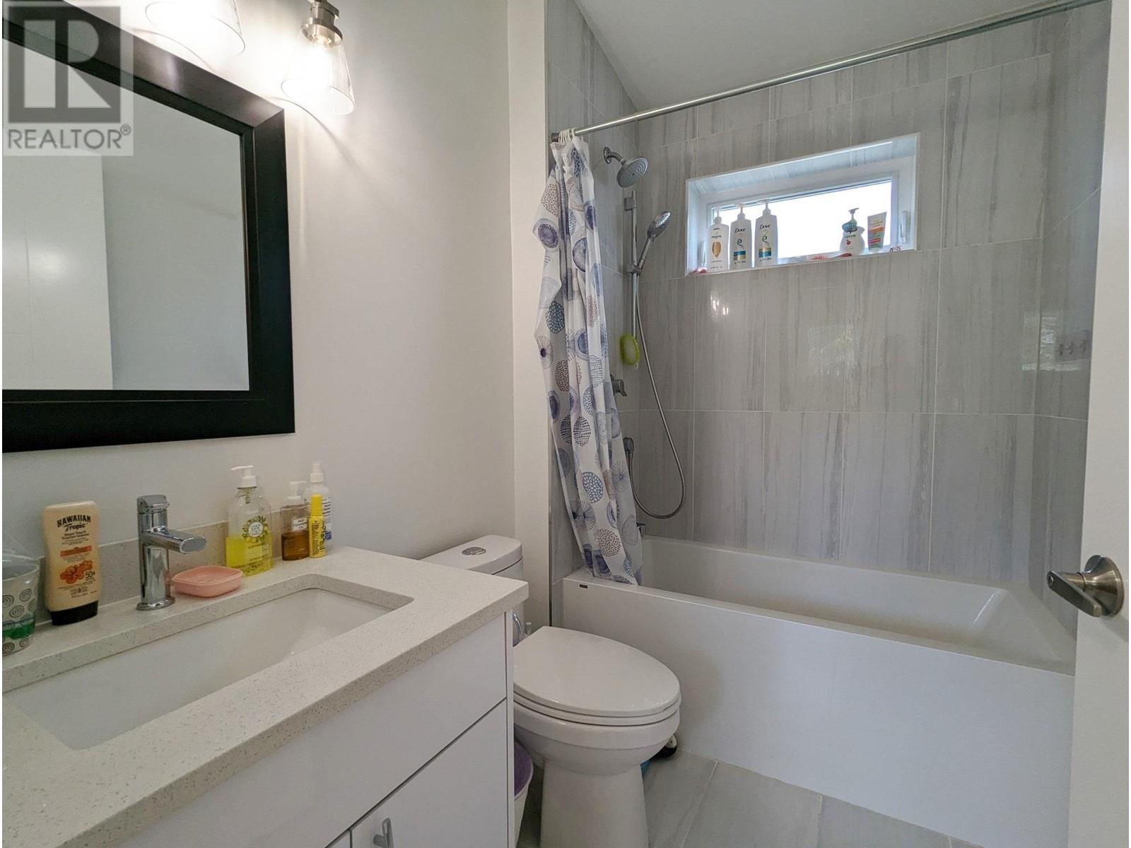 3542 W 16TH AVENUE, Vancouver