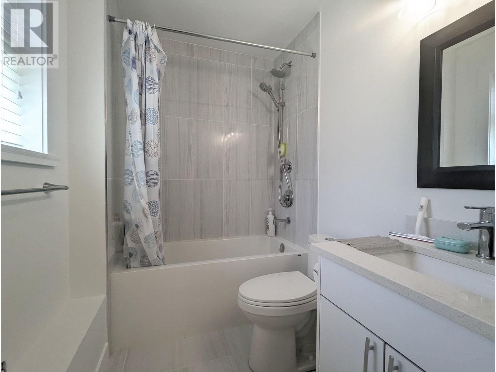 3542 W 16TH AVENUE, Vancouver