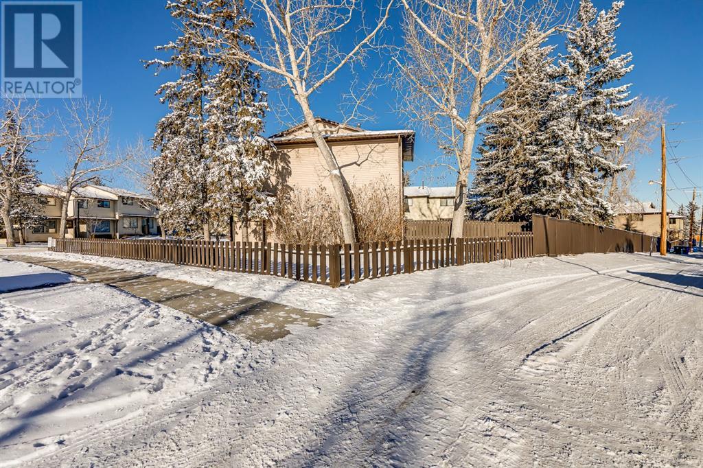 Single Family House for Sale in   Bermuda Drive NW Beddington Heights Calgary 