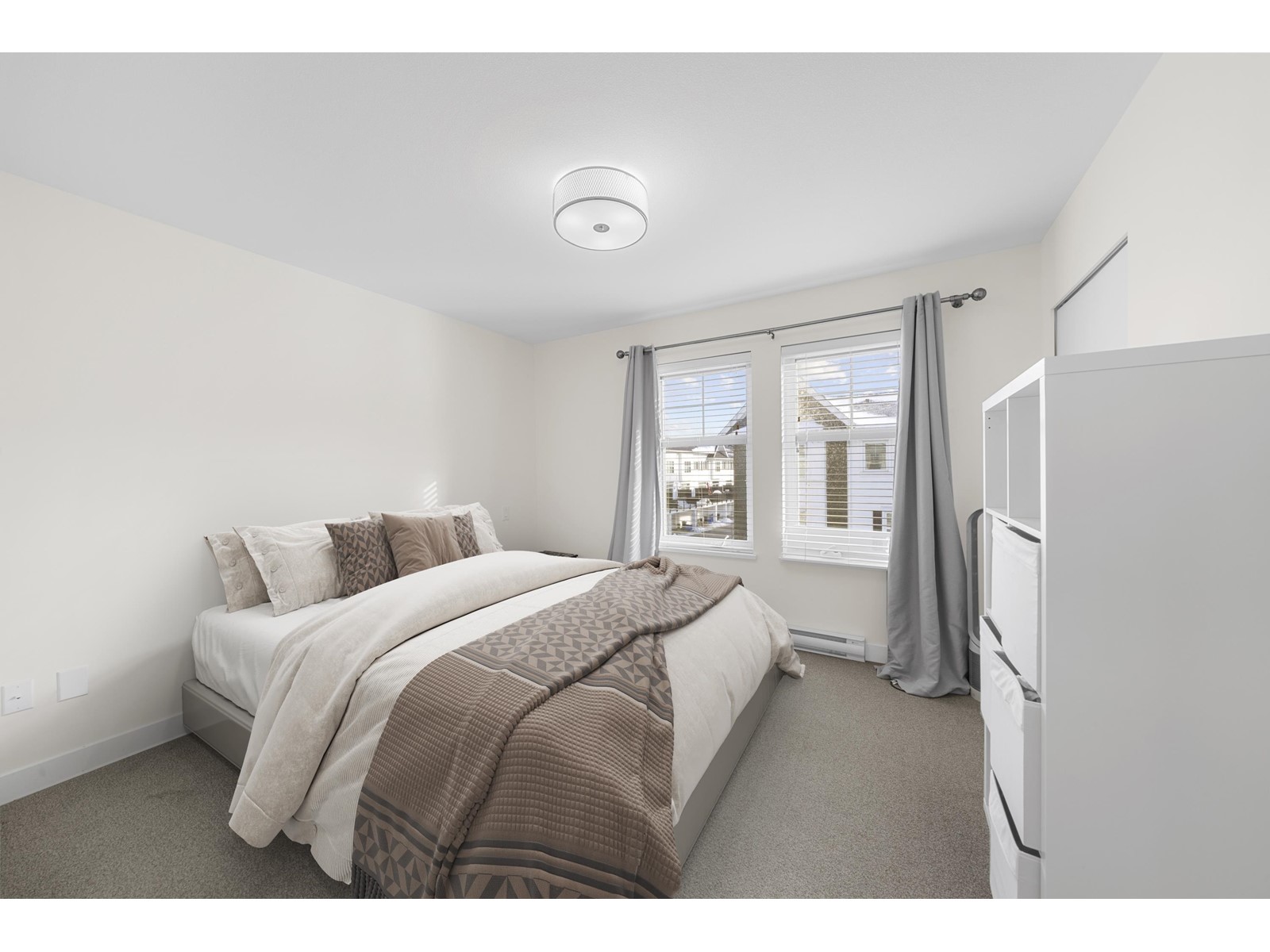 42 27735 ROUNDHOUSE DRIVE, Abbotsford