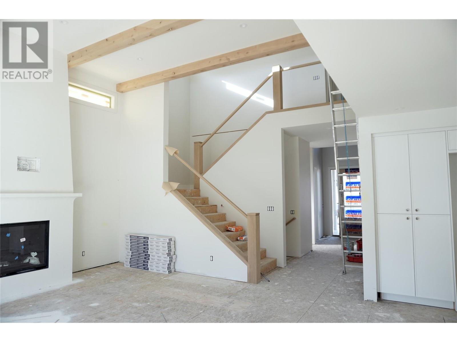  1028 Bull Crescent, Kelowna
