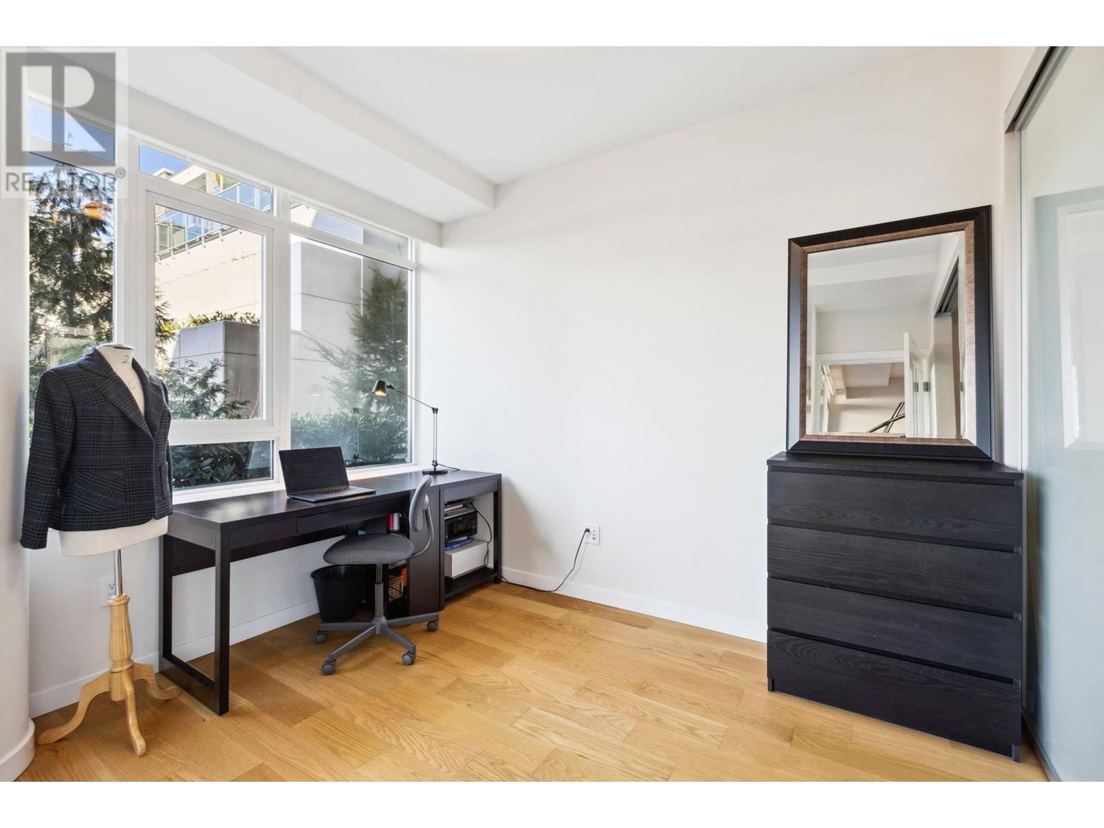 204 788 ARTHUR ERICKSON PLACE, West Vancouver real estate listing R2967231