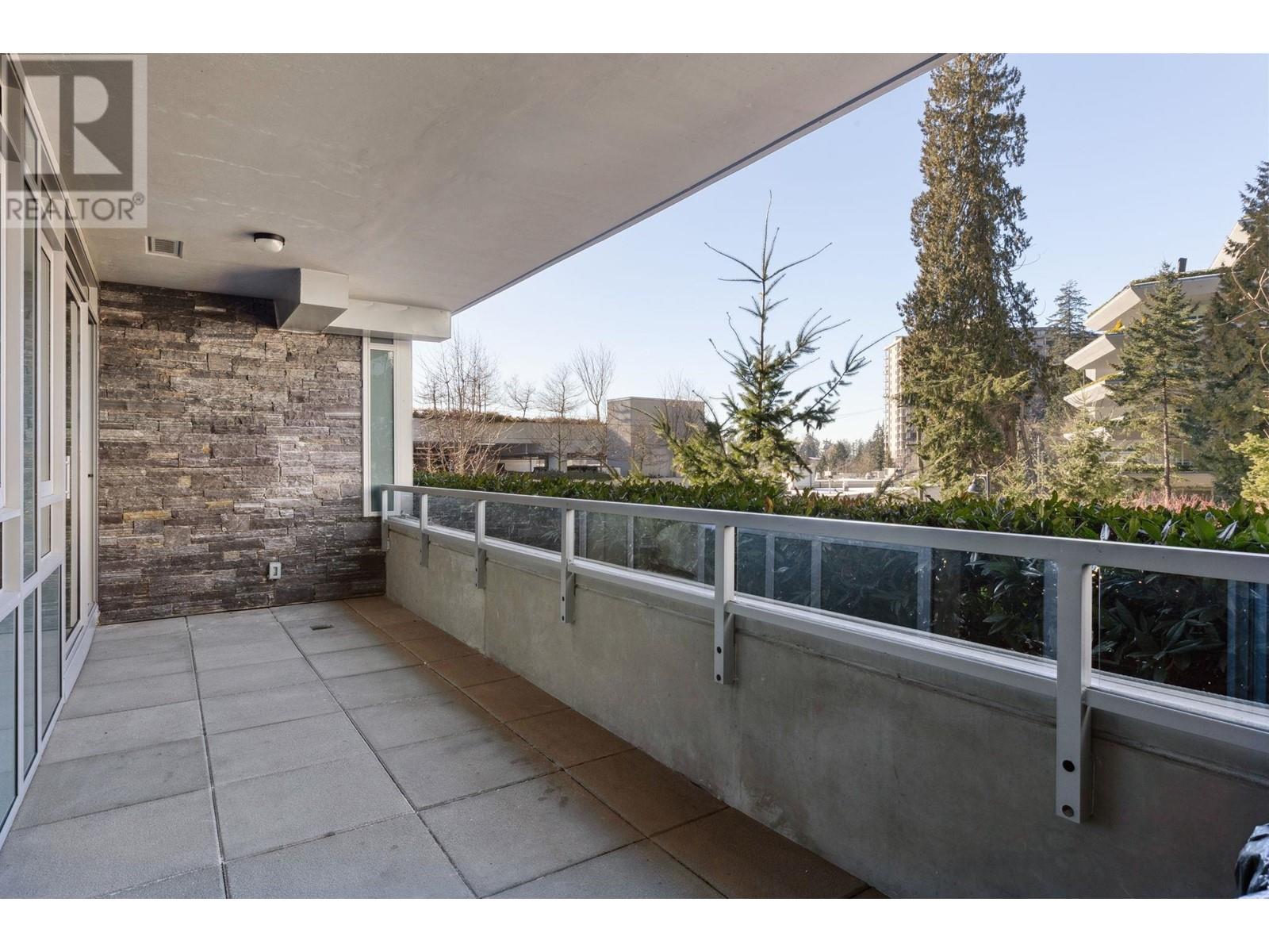 204 788 ARTHUR ERICKSON PLACE, West Vancouver real estate listing R2967231