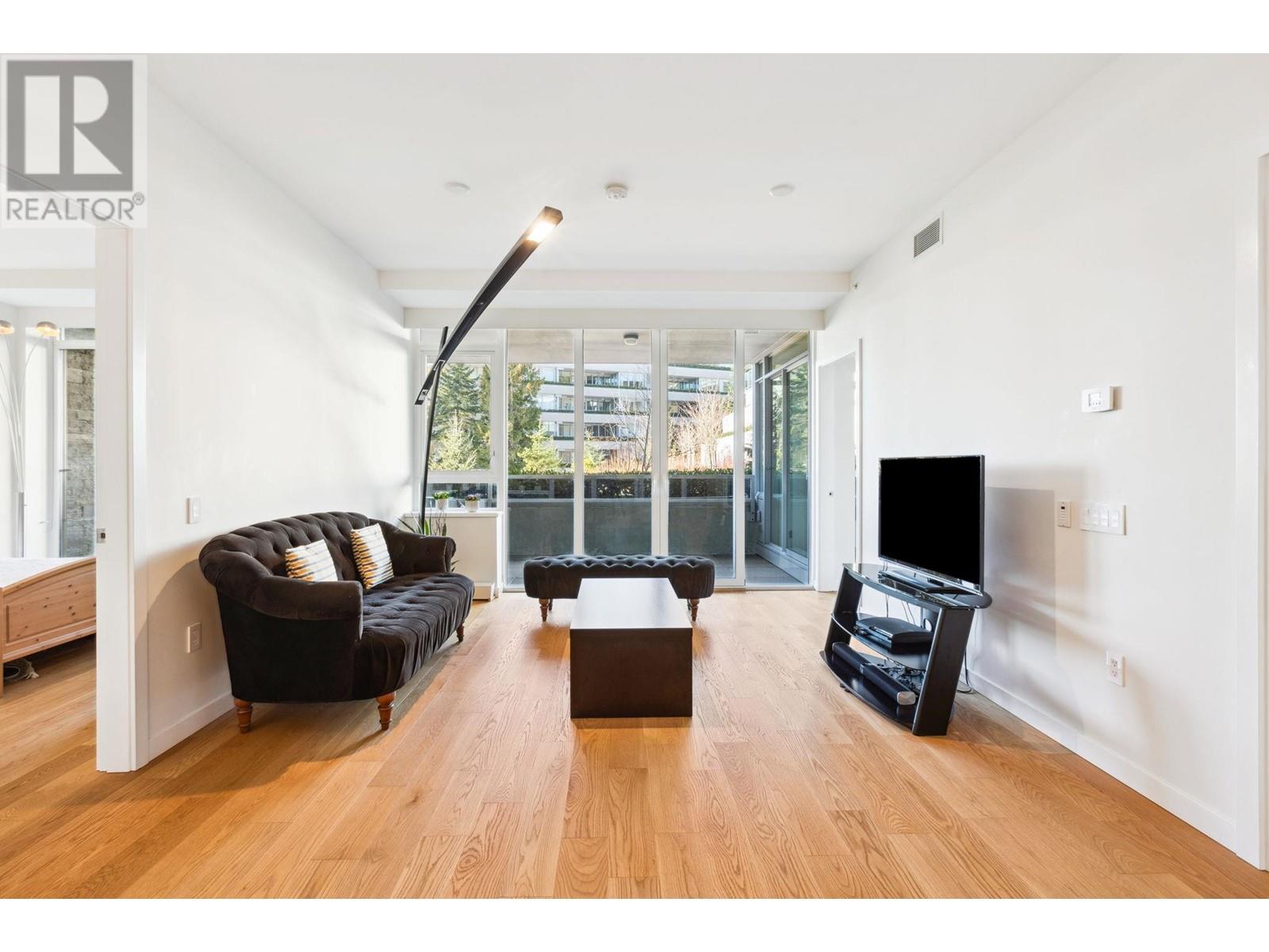 204 788 ARTHUR ERICKSON PLACE, West Vancouver real estate listing R2967231