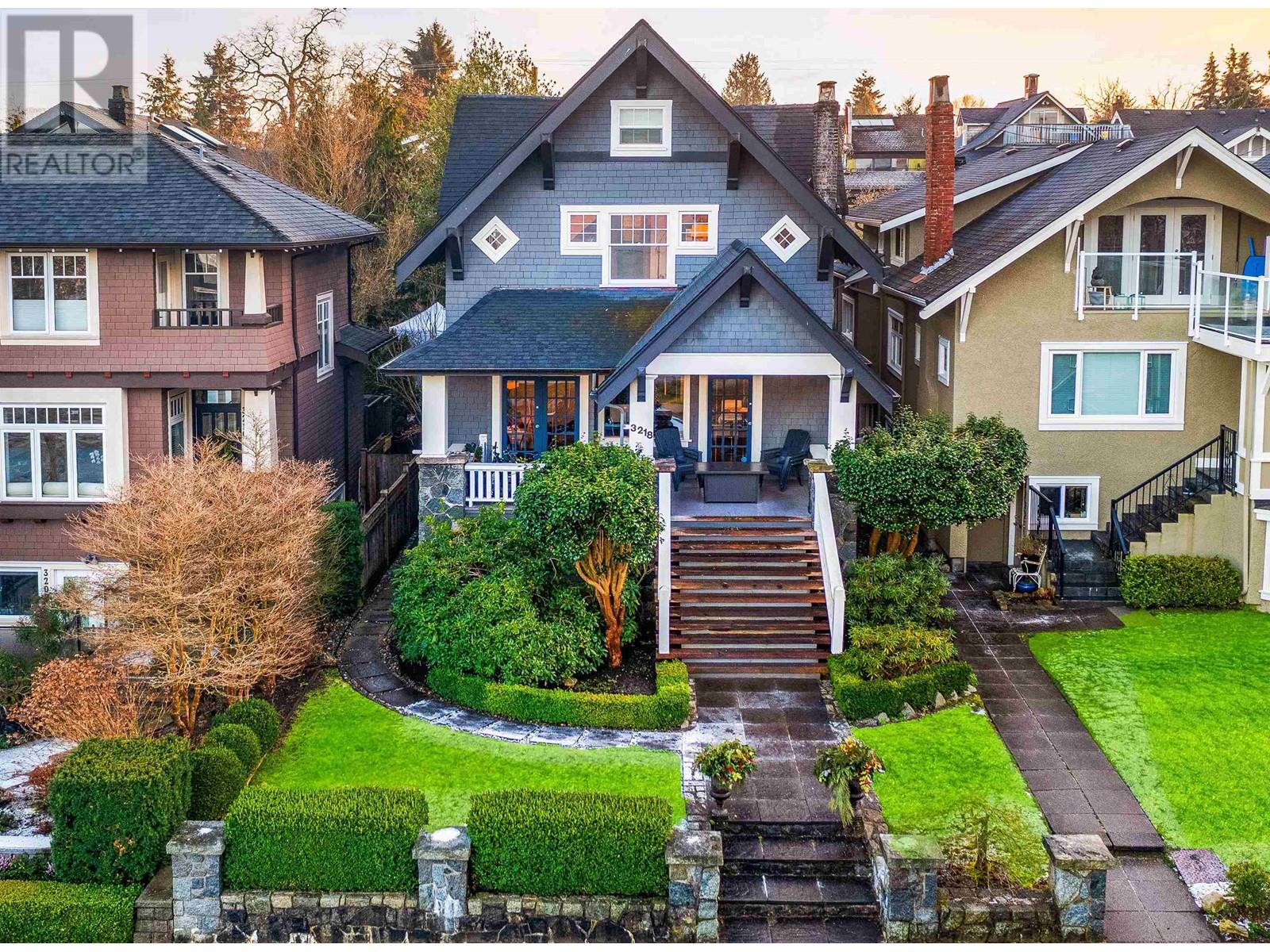 3216 W 1ST AVENUE, Vancouver