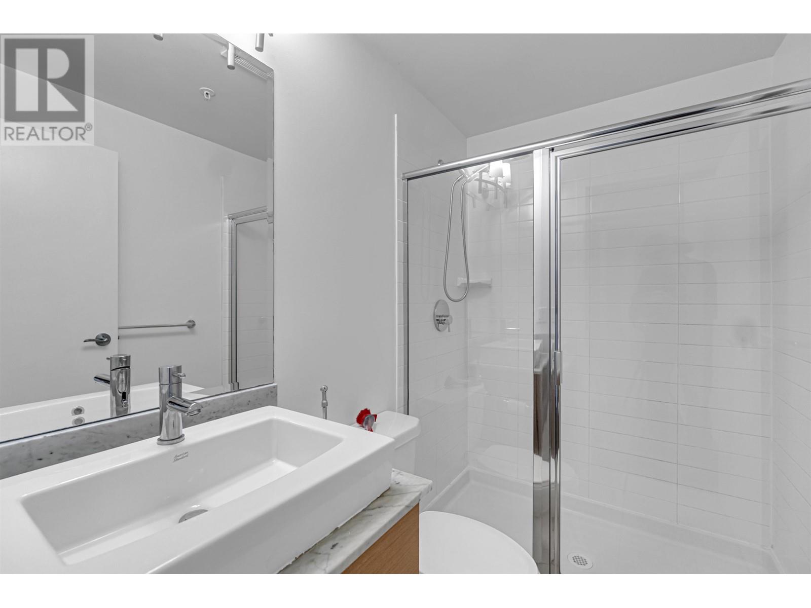 1602 400 CAPILANO ROAD, Port Moody