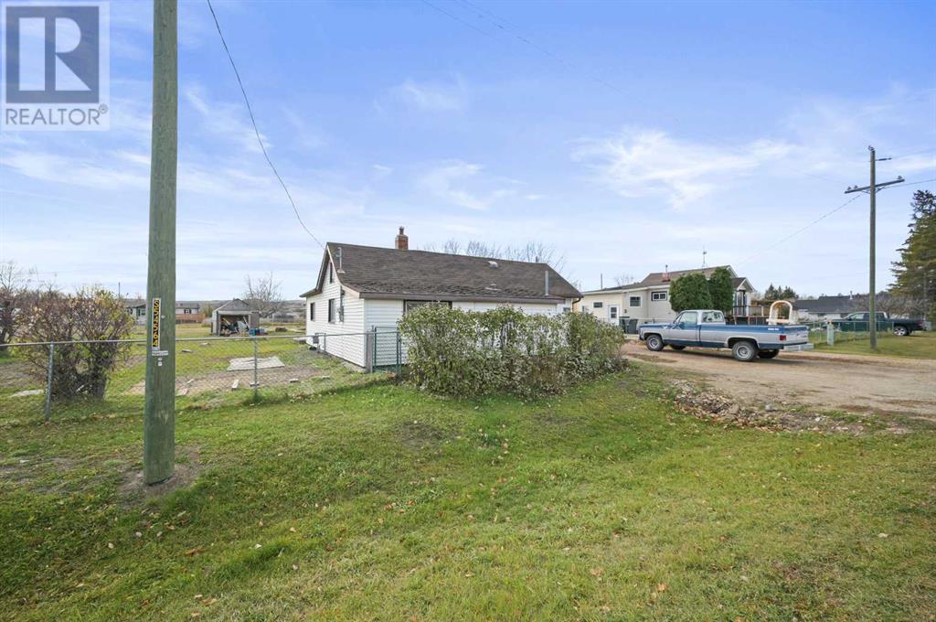 Single Family House Bungalow for Sale in  MABBOTT Road Rosedale Drumheller 