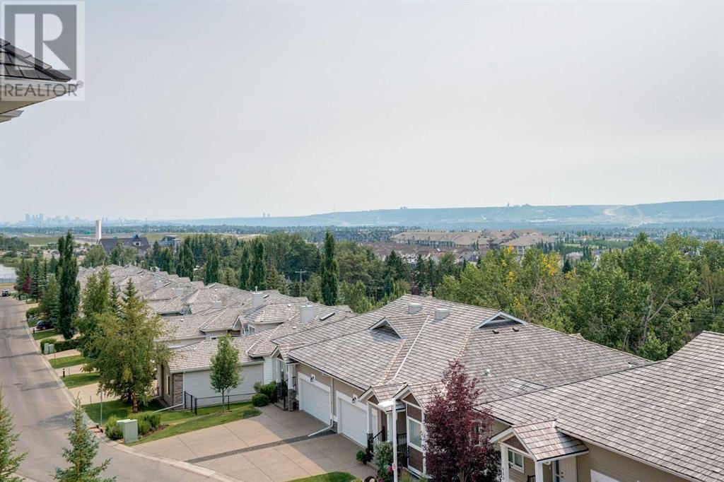 Single Family House for Sale in   Rocky Vista Gardens NW Rocky Ridge Calgary 