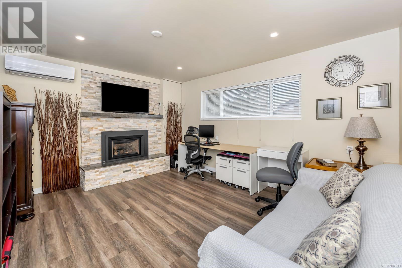  4212 Rossiter Drive, Saanich