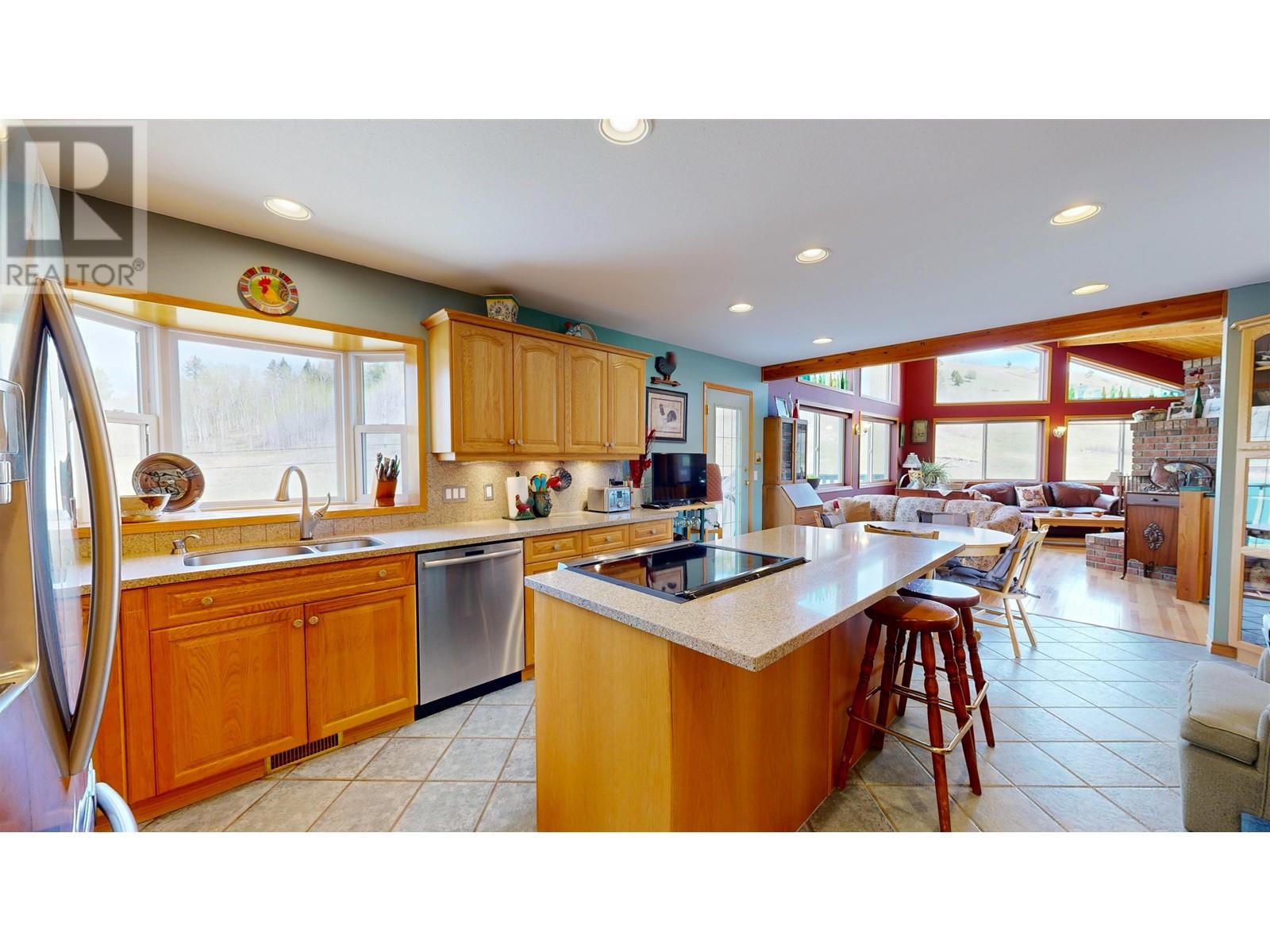 4221 LODGE ROAD, Lac La Hache