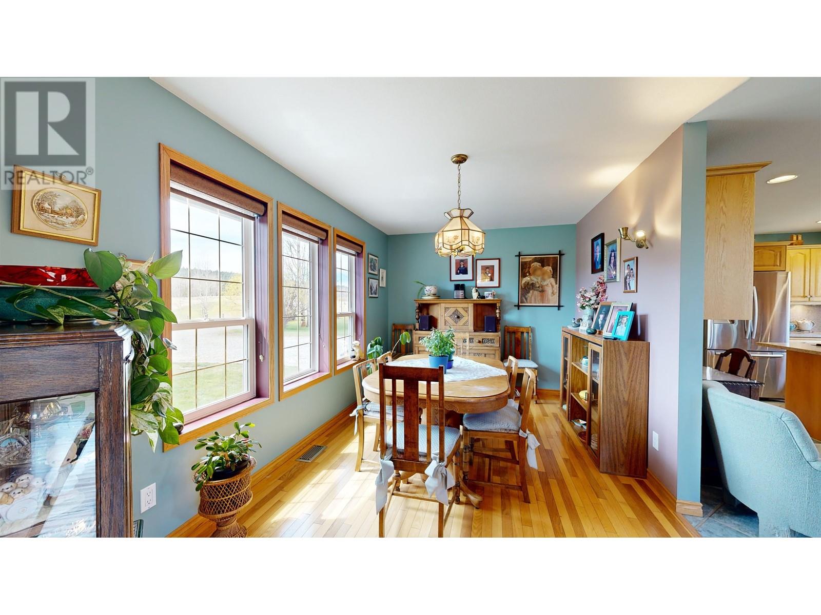 4221 LODGE ROAD, Lac La Hache