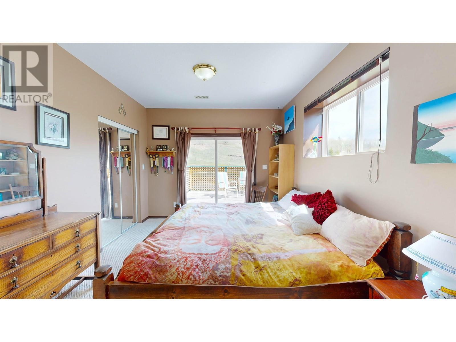 4221 LODGE ROAD, Lac La Hache