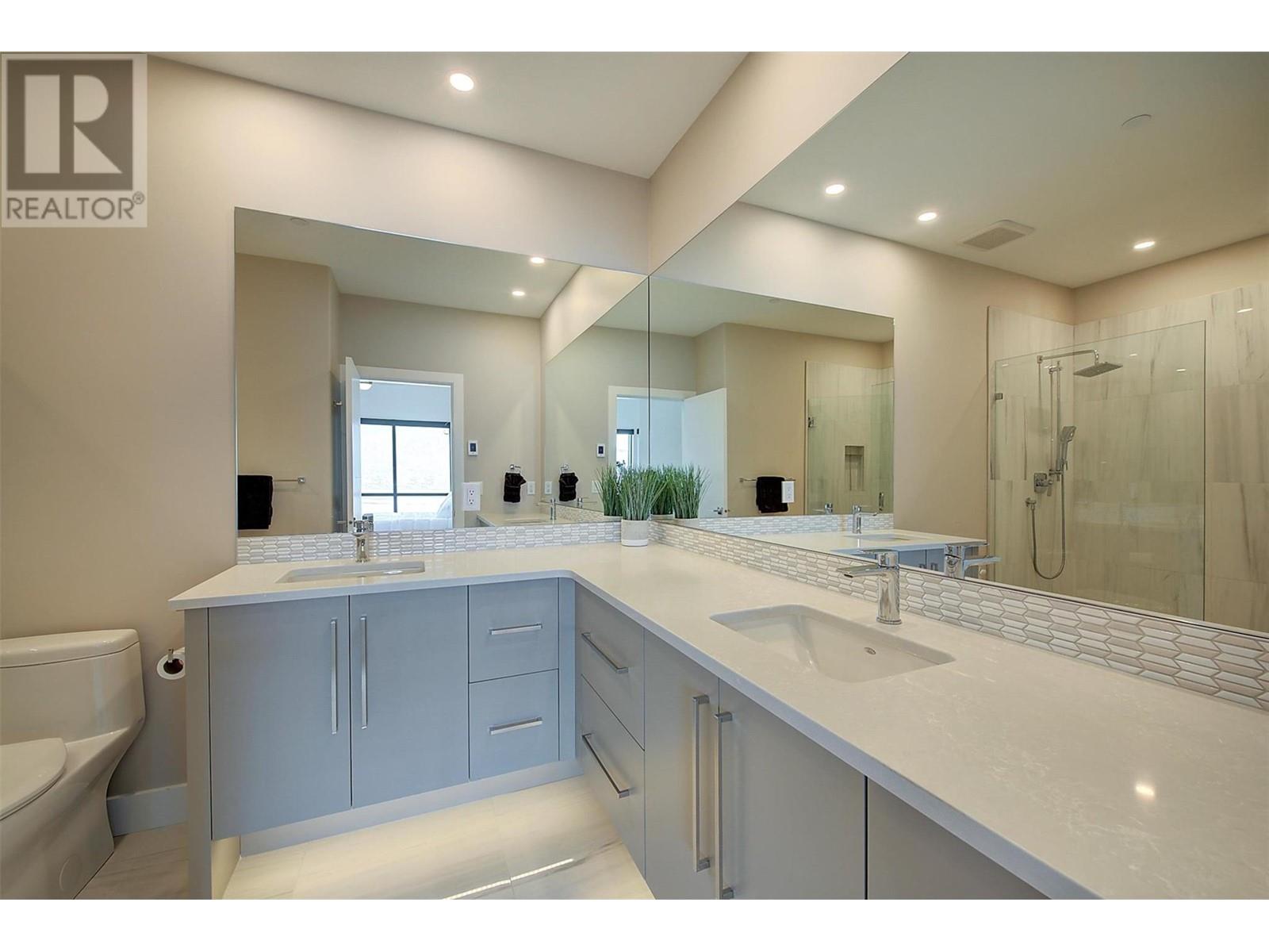 401 3475 Granite Close, Kelowna