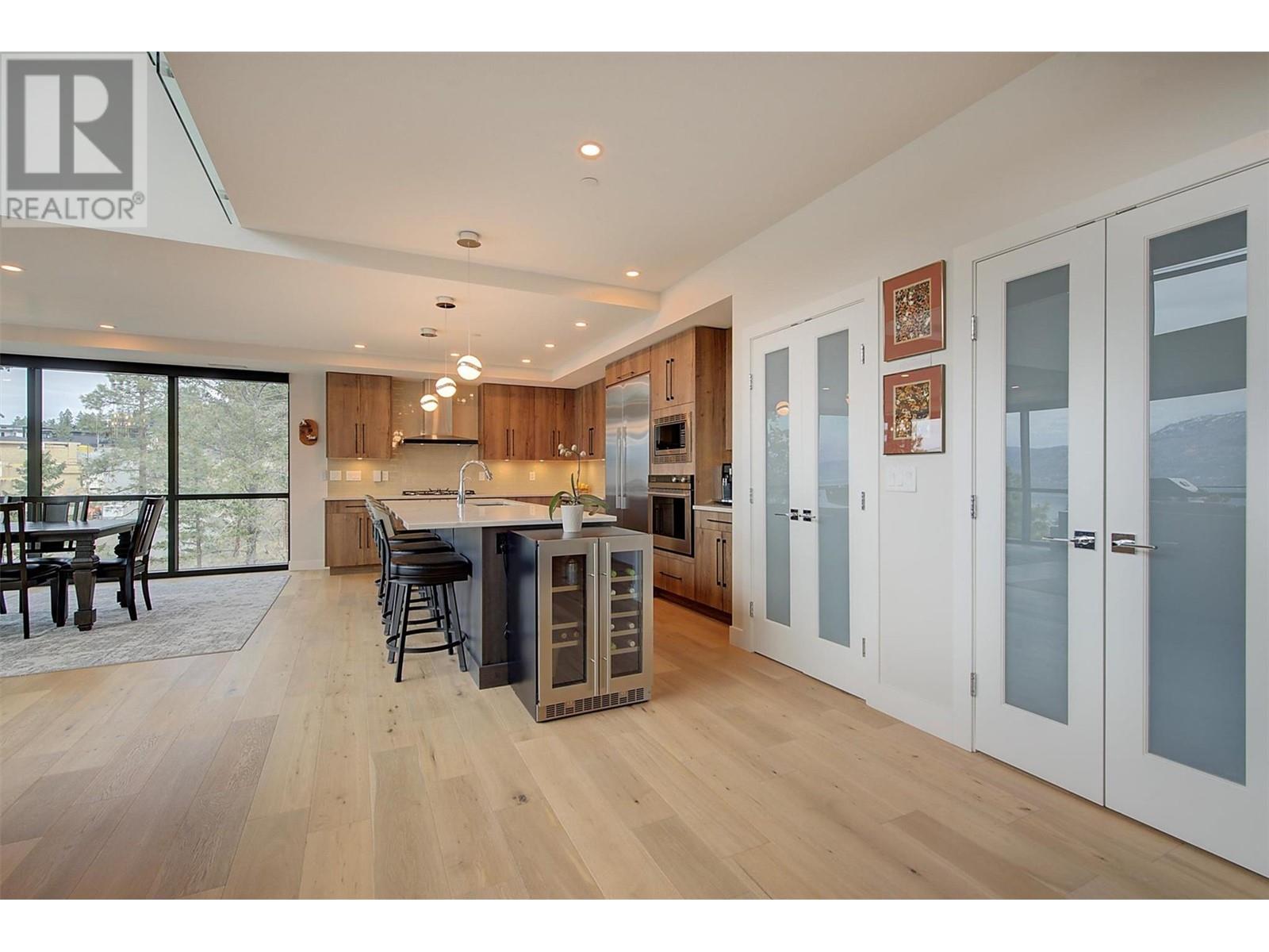 401 3475 Granite Close, Kelowna