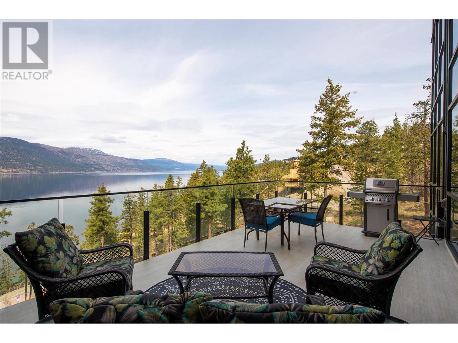 401 3475 Granite Close, Kelowna