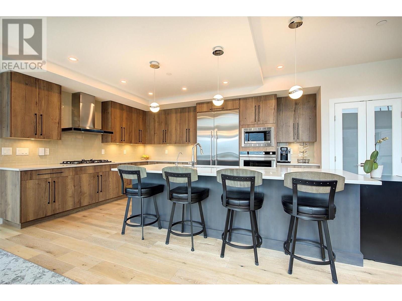 401 3475 Granite Close, Kelowna