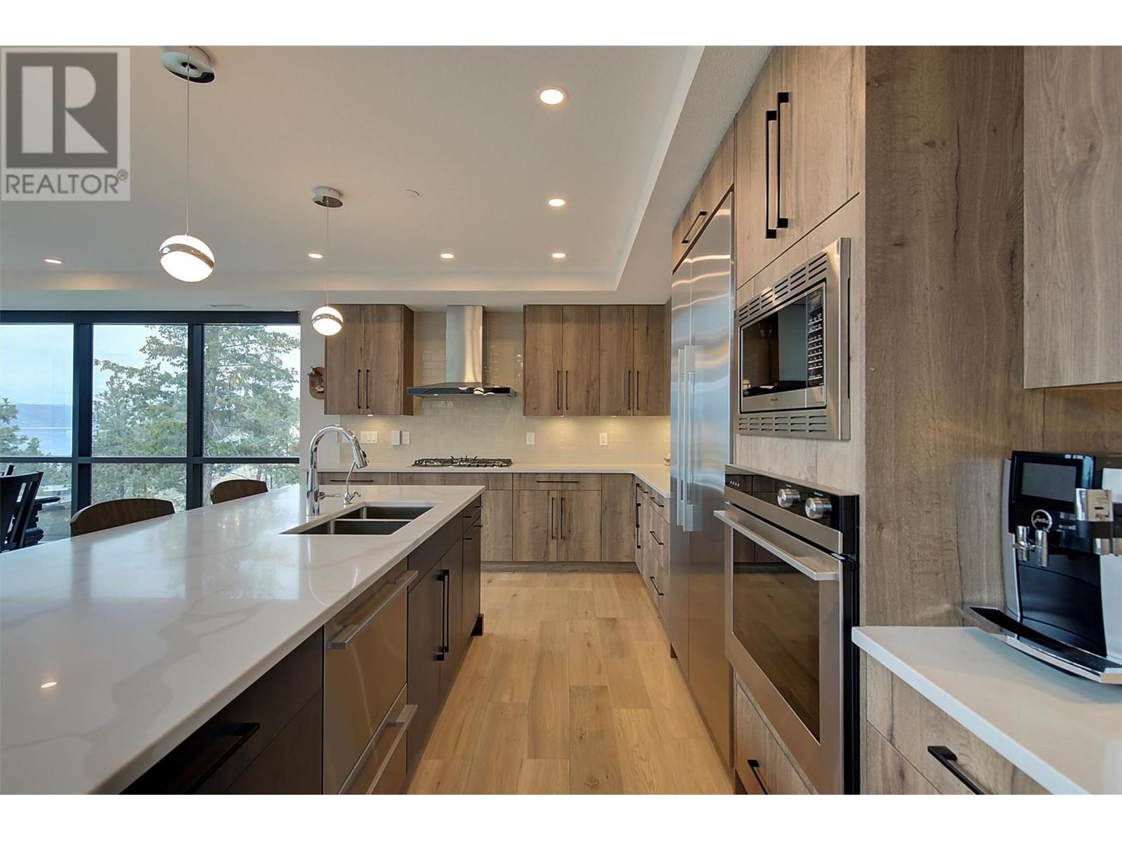 401 3475 Granite Close, Kelowna