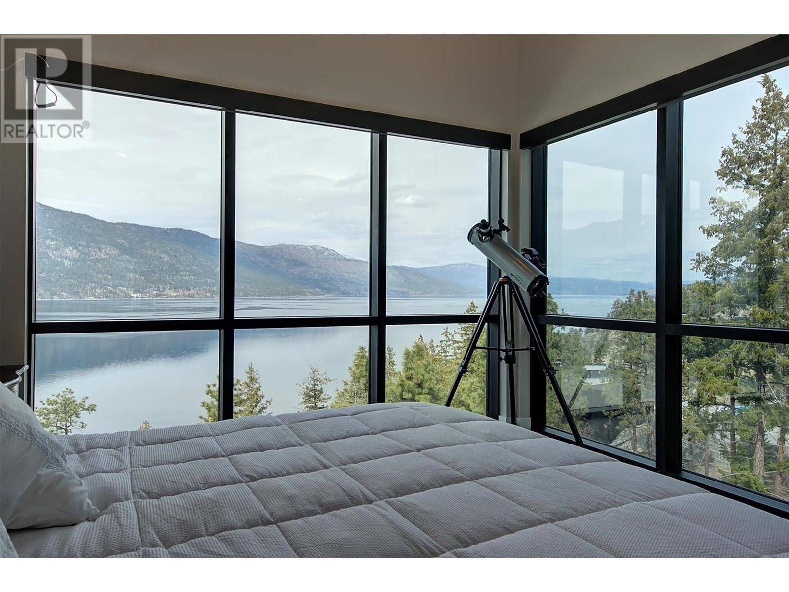 401 3475 Granite Close, Kelowna