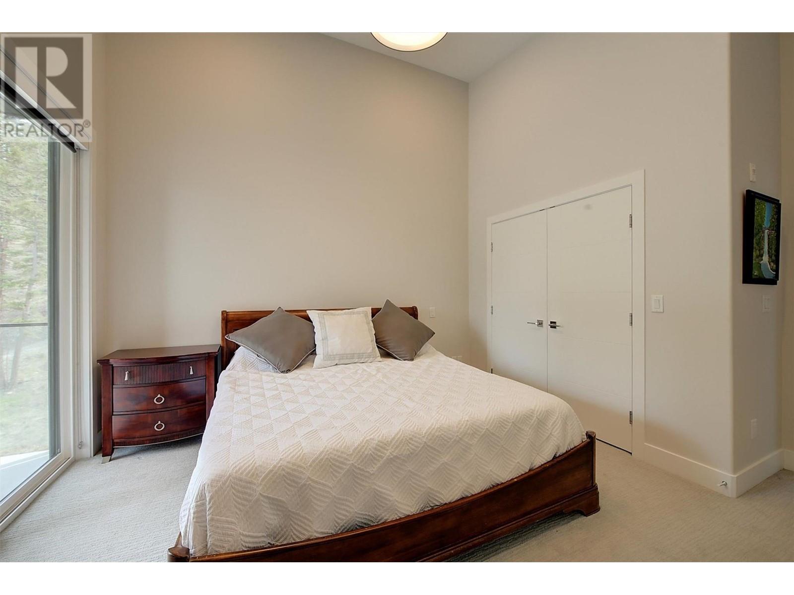 401 3475 Granite Close, Kelowna