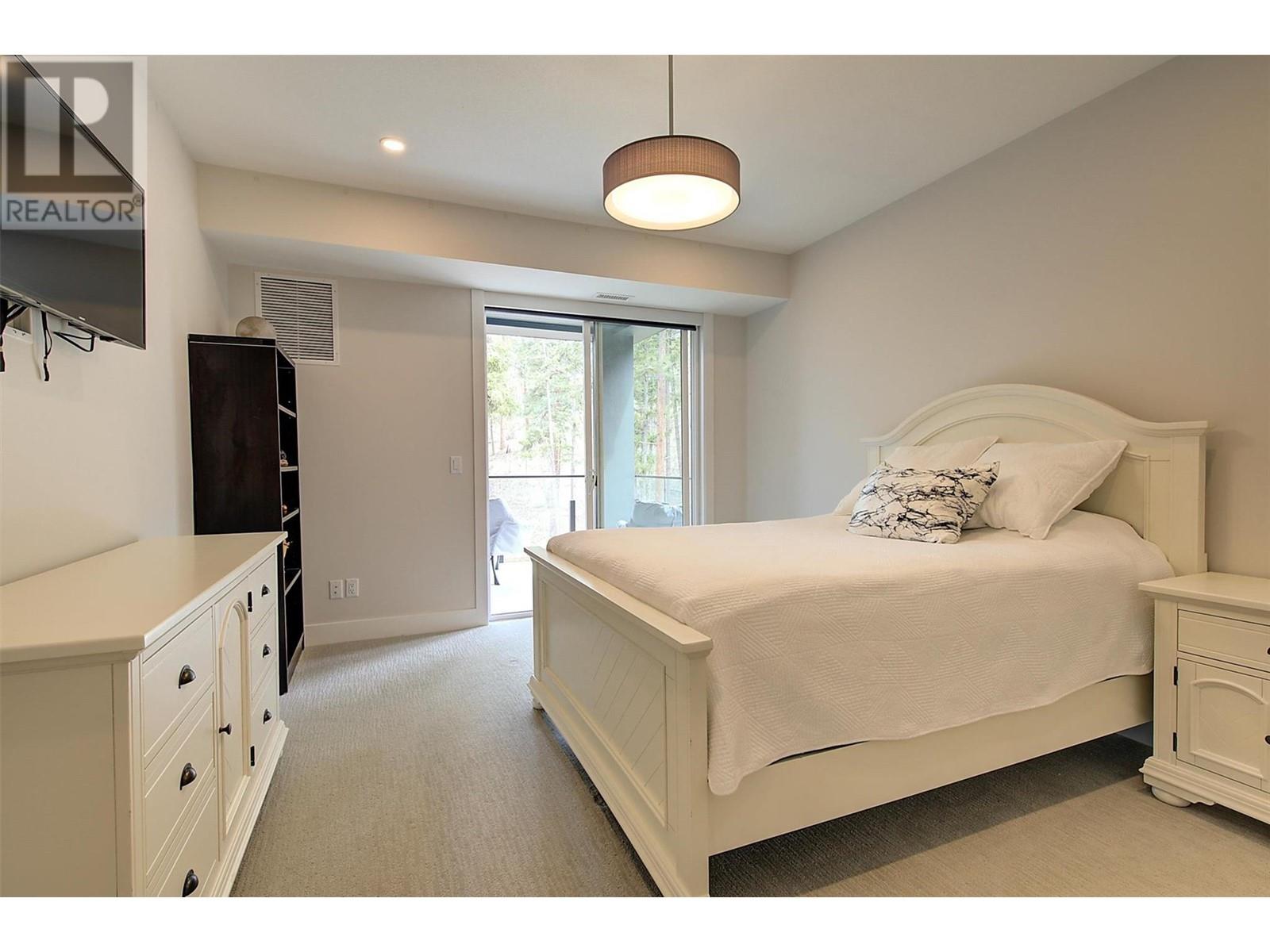 401 3475 Granite Close, Kelowna
