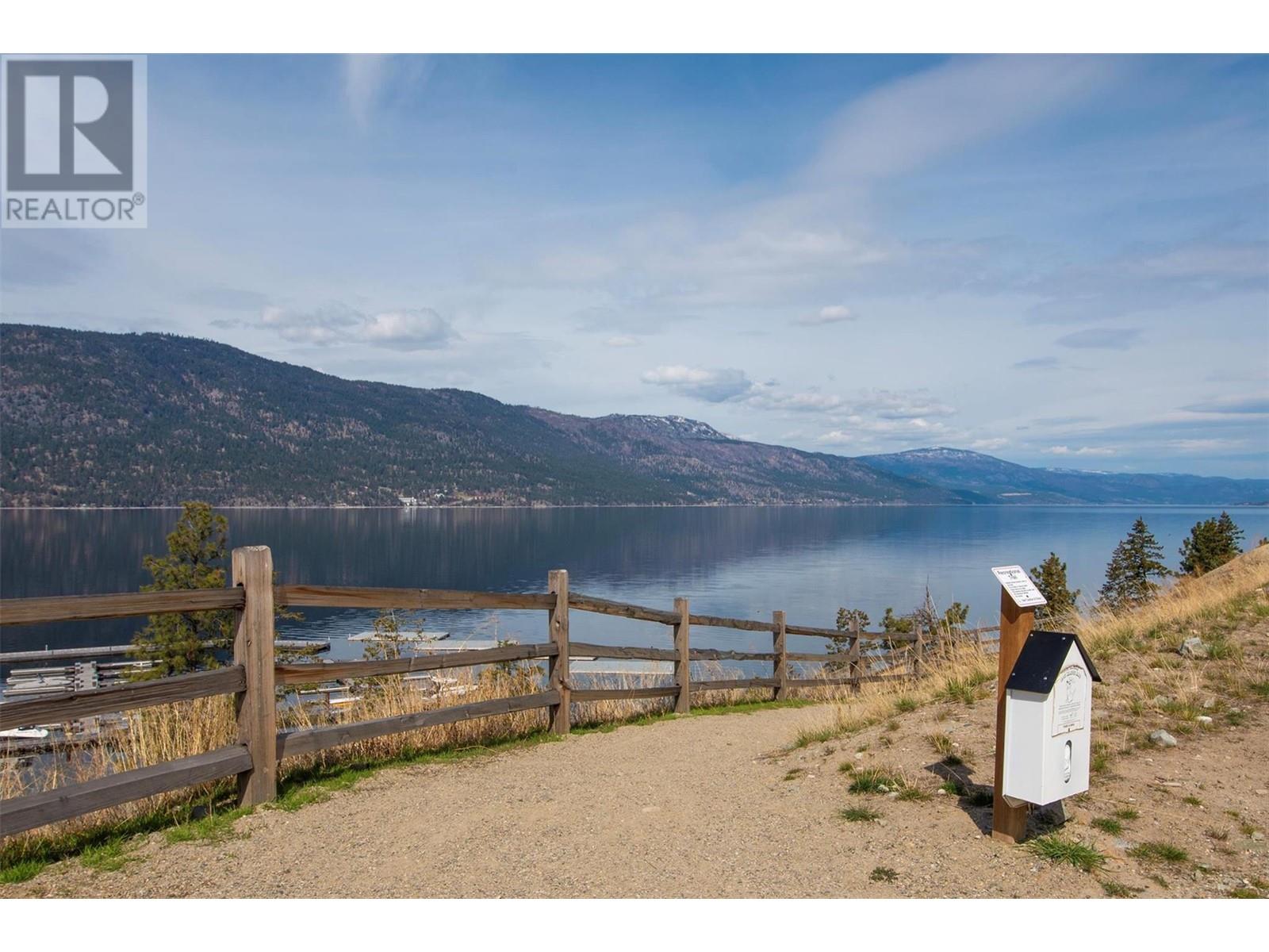 401 3475 Granite Close, Kelowna
