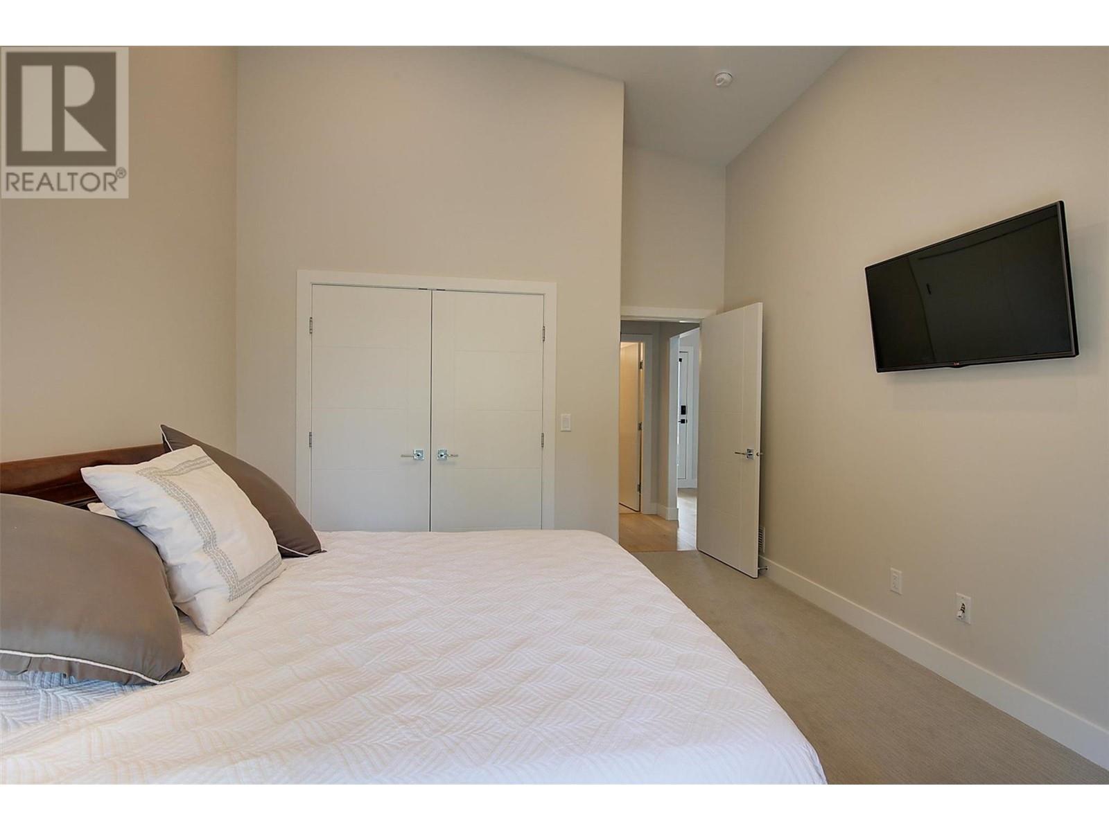 401 3475 Granite Close, Kelowna