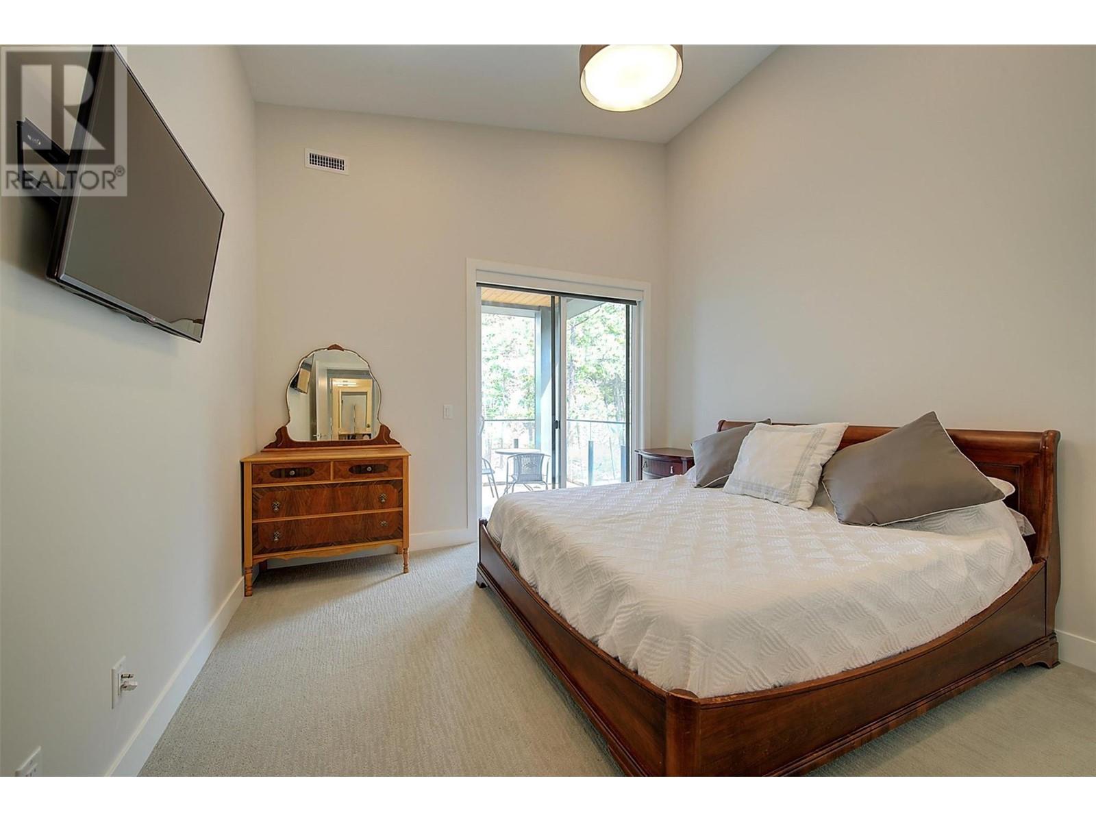401 3475 Granite Close, Kelowna