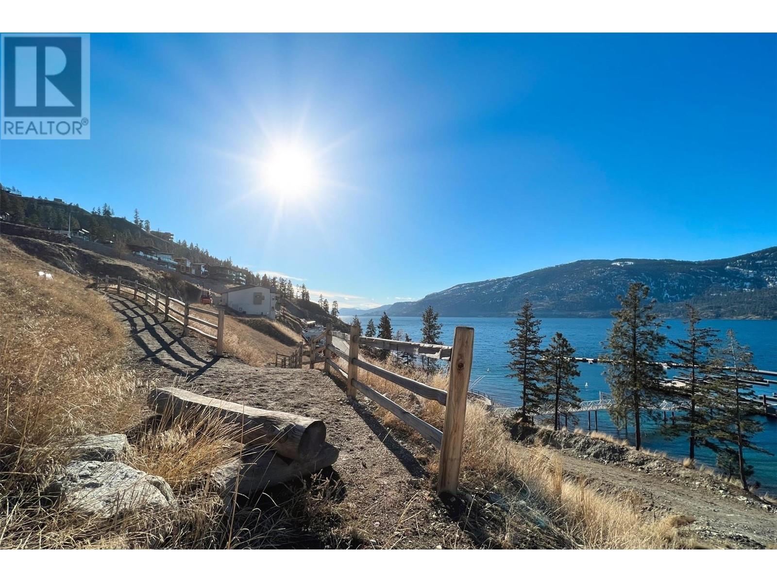 401 3475 Granite Close, Kelowna
