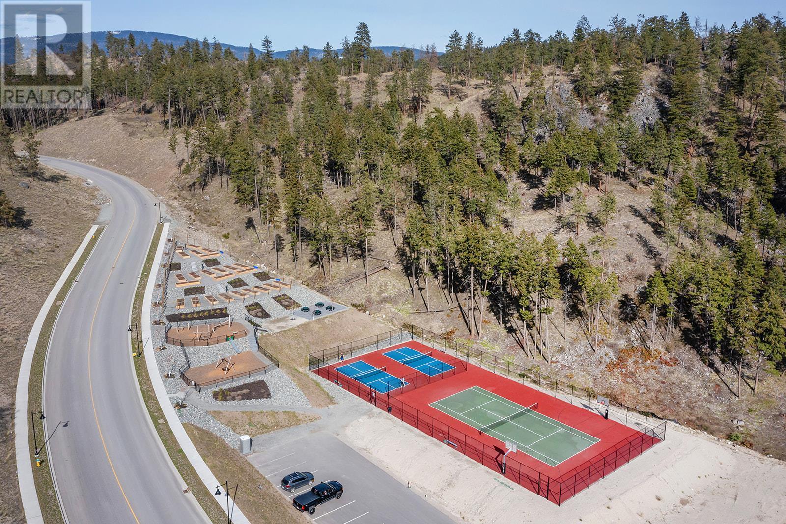 401 3475 Granite Close, Kelowna