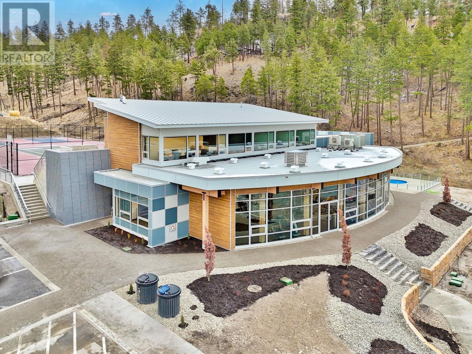 401 3475 Granite Close, Kelowna