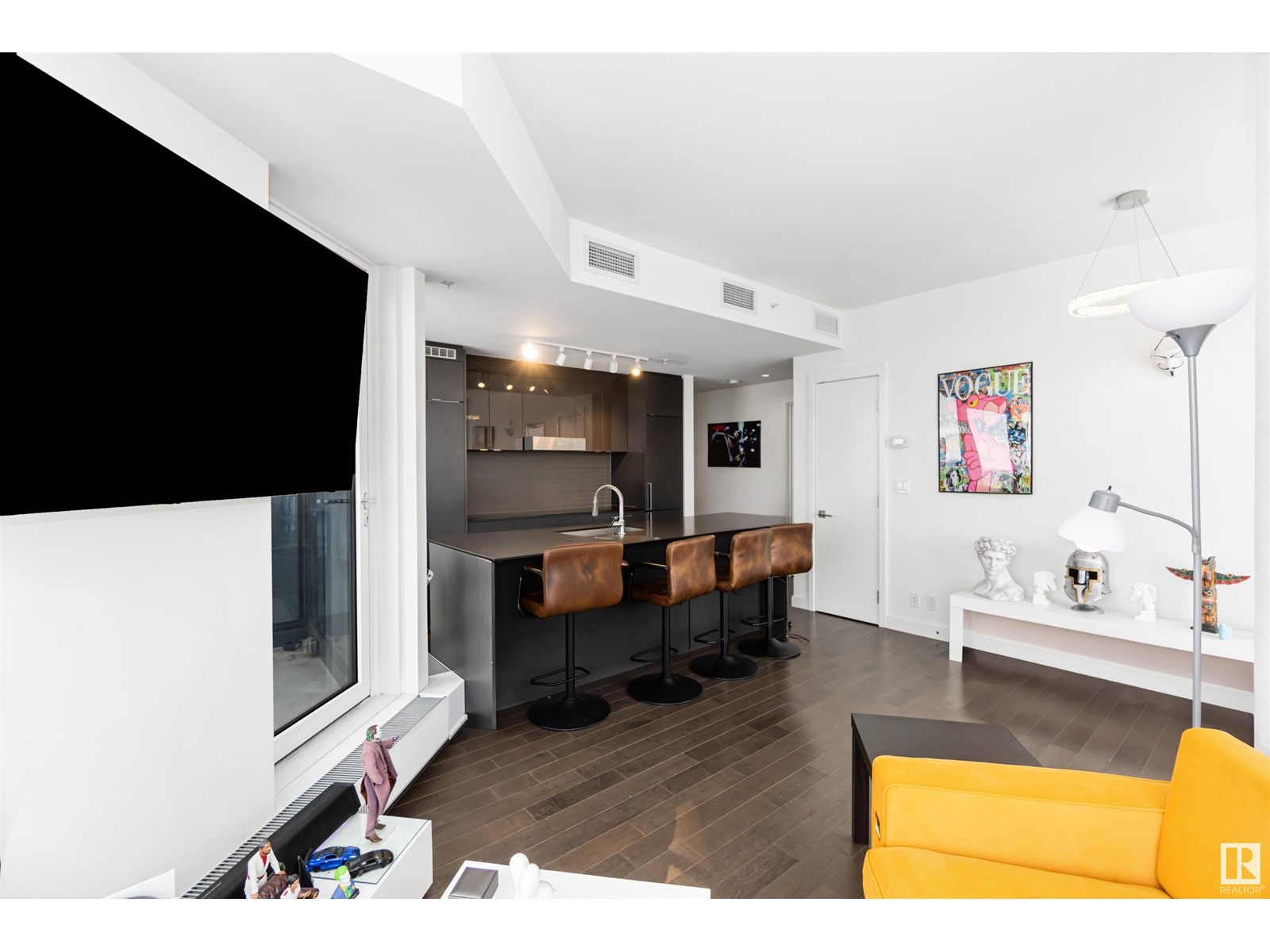 2501 10360 102 ST NW, Edmonton