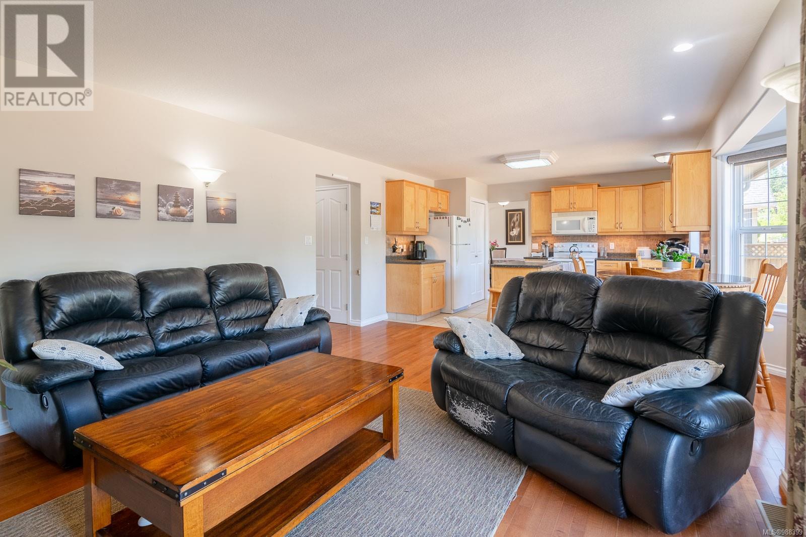 5575 Woodland Cres E, Port Alberni real estate listing 988399