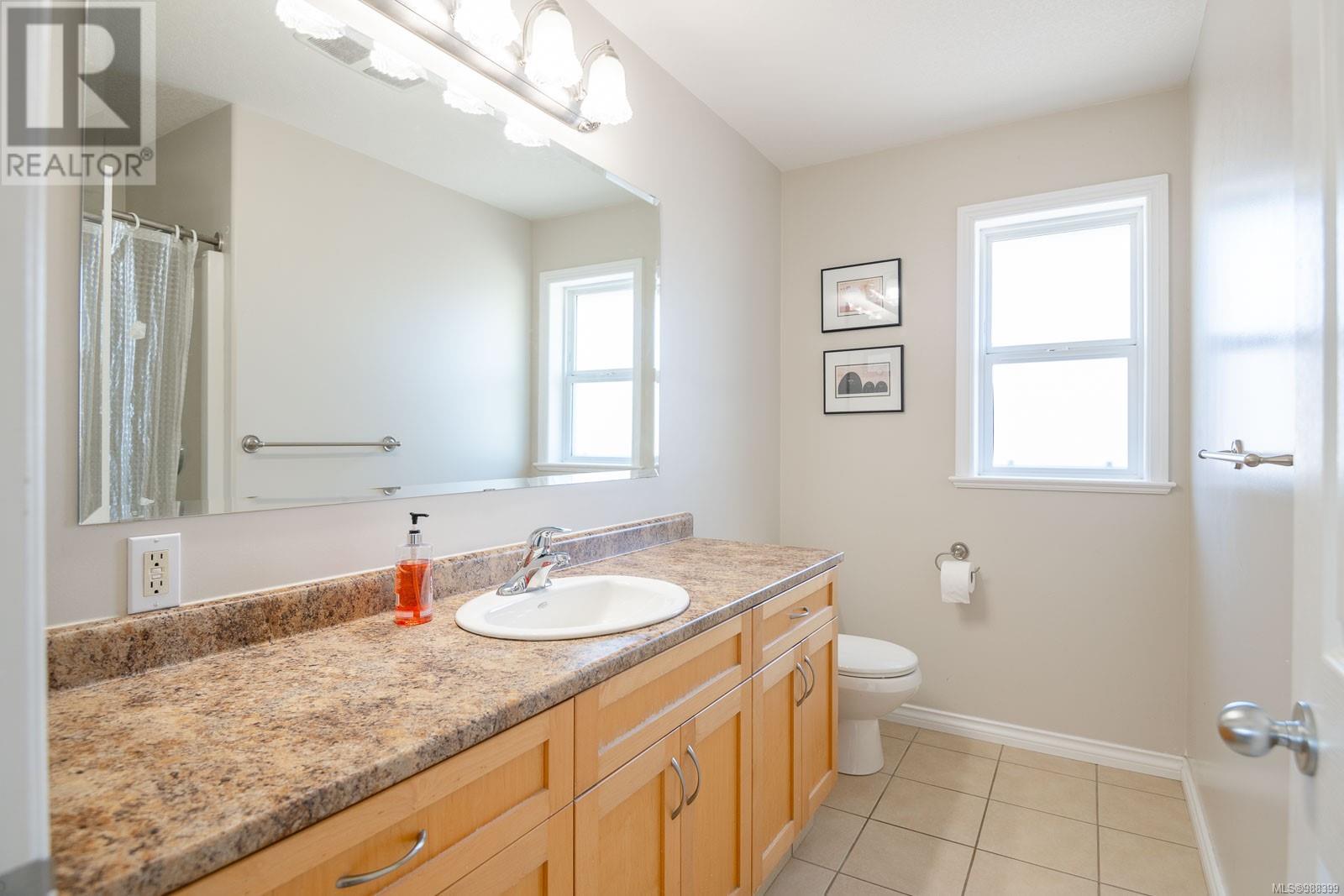 5575 Woodland Cres E, Port Alberni real estate listing 988399