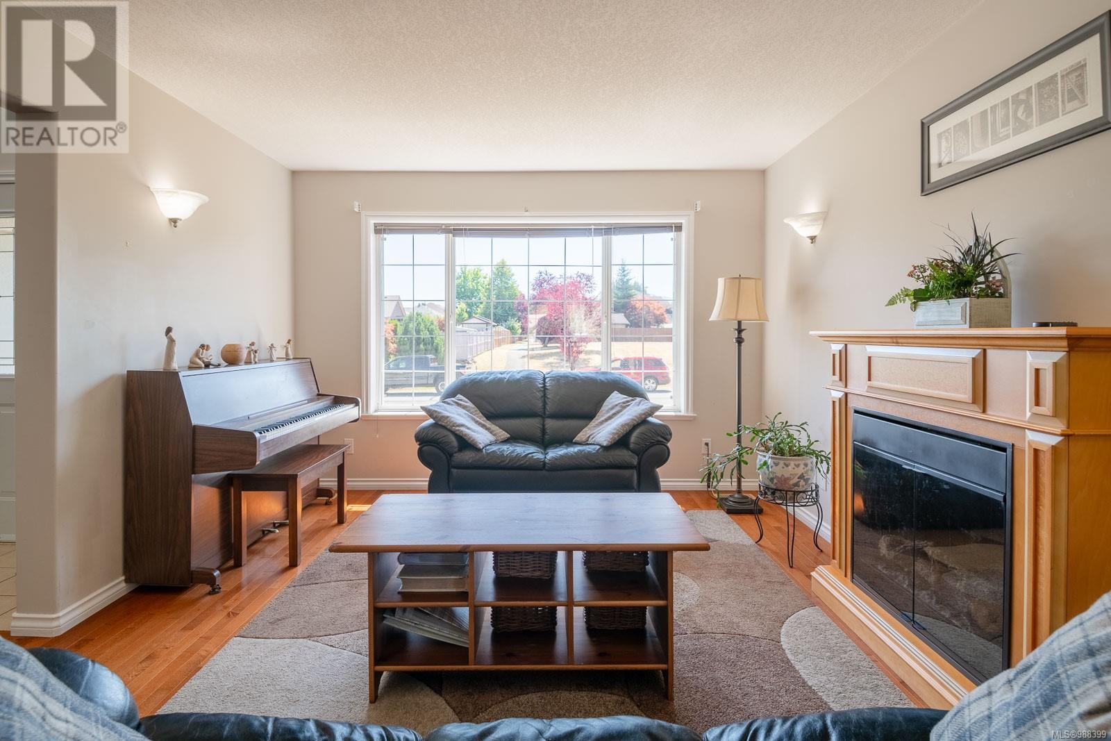 5575 Woodland Cres E, Port Alberni