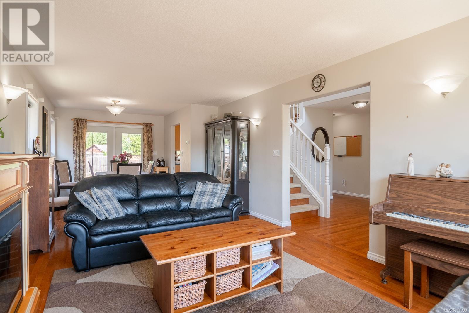 5575 Woodland Cres E, Port Alberni real estate listing 988399