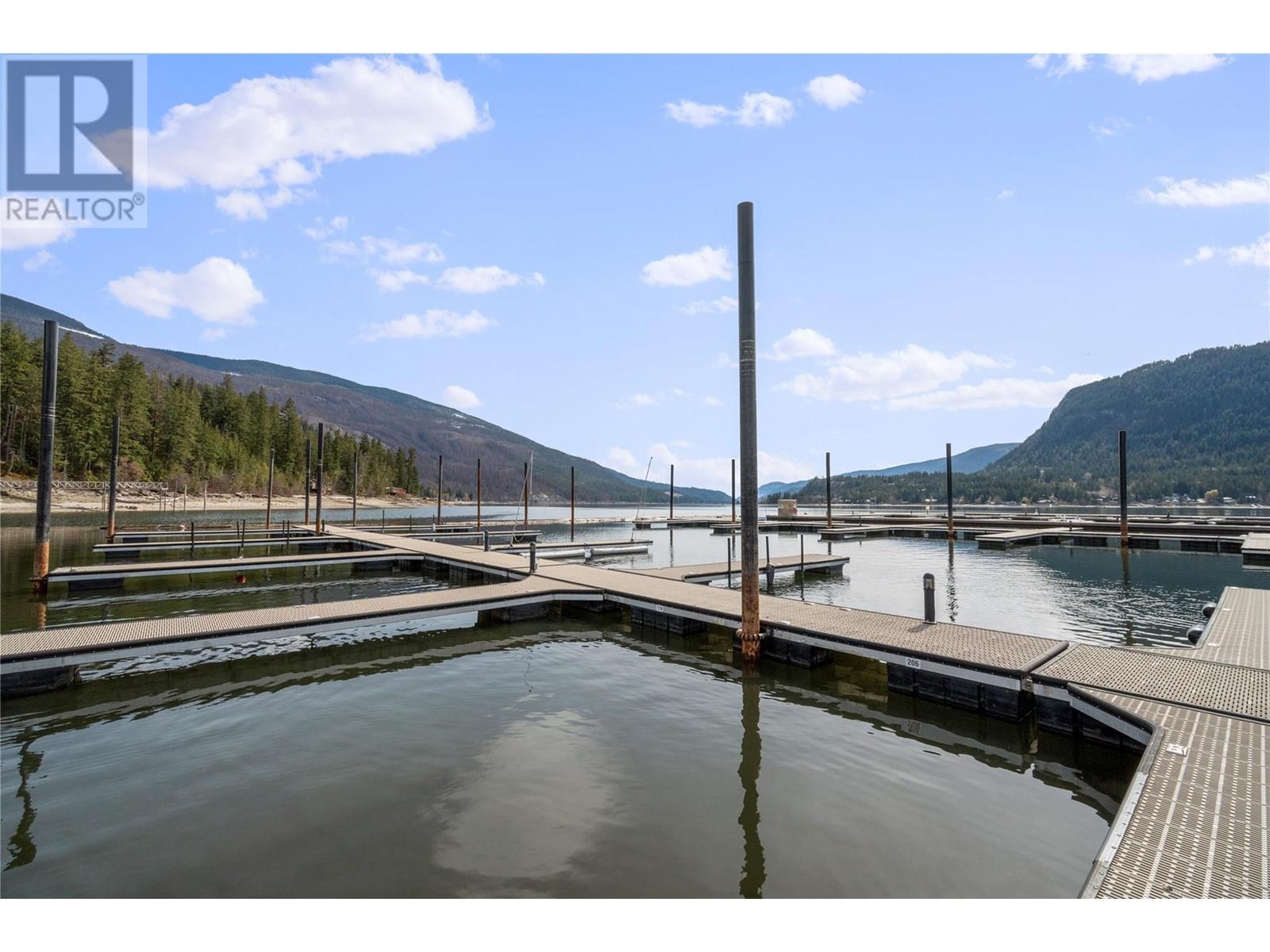 401 326 Mara Lake Lane, Sicamous