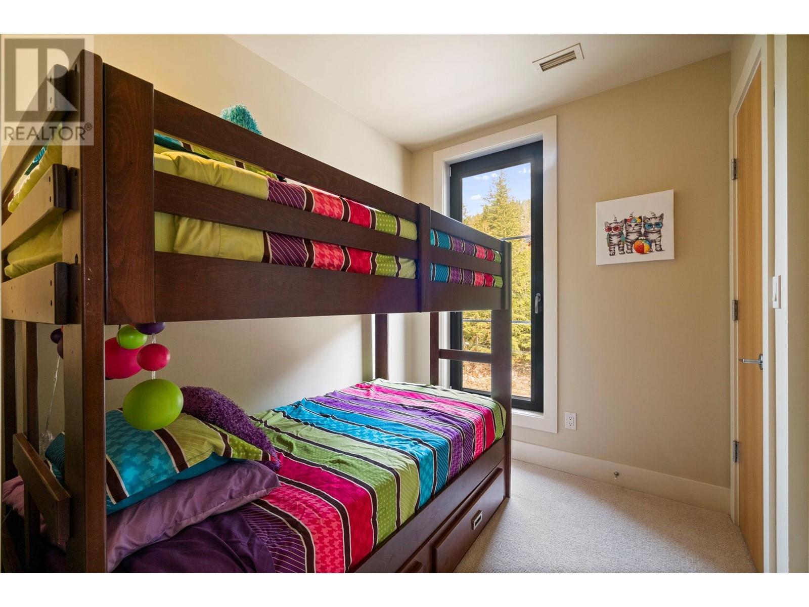 401 326 Mara Lake Lane, Sicamous