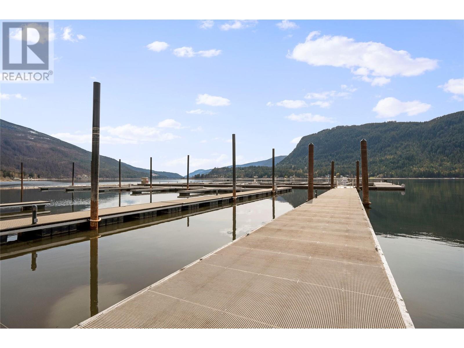 401 326 Mara Lake Lane, Sicamous