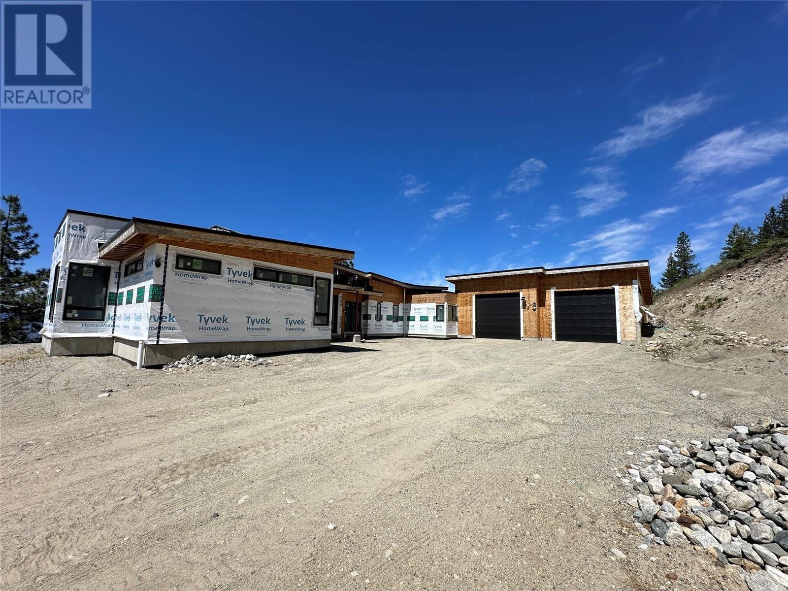 475 Sasquatch Trail, Osoyoos