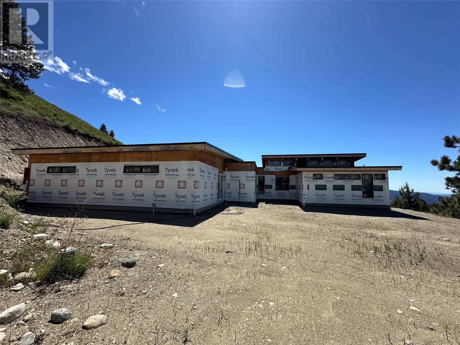 475 Sasquatch Trail, Osoyoos