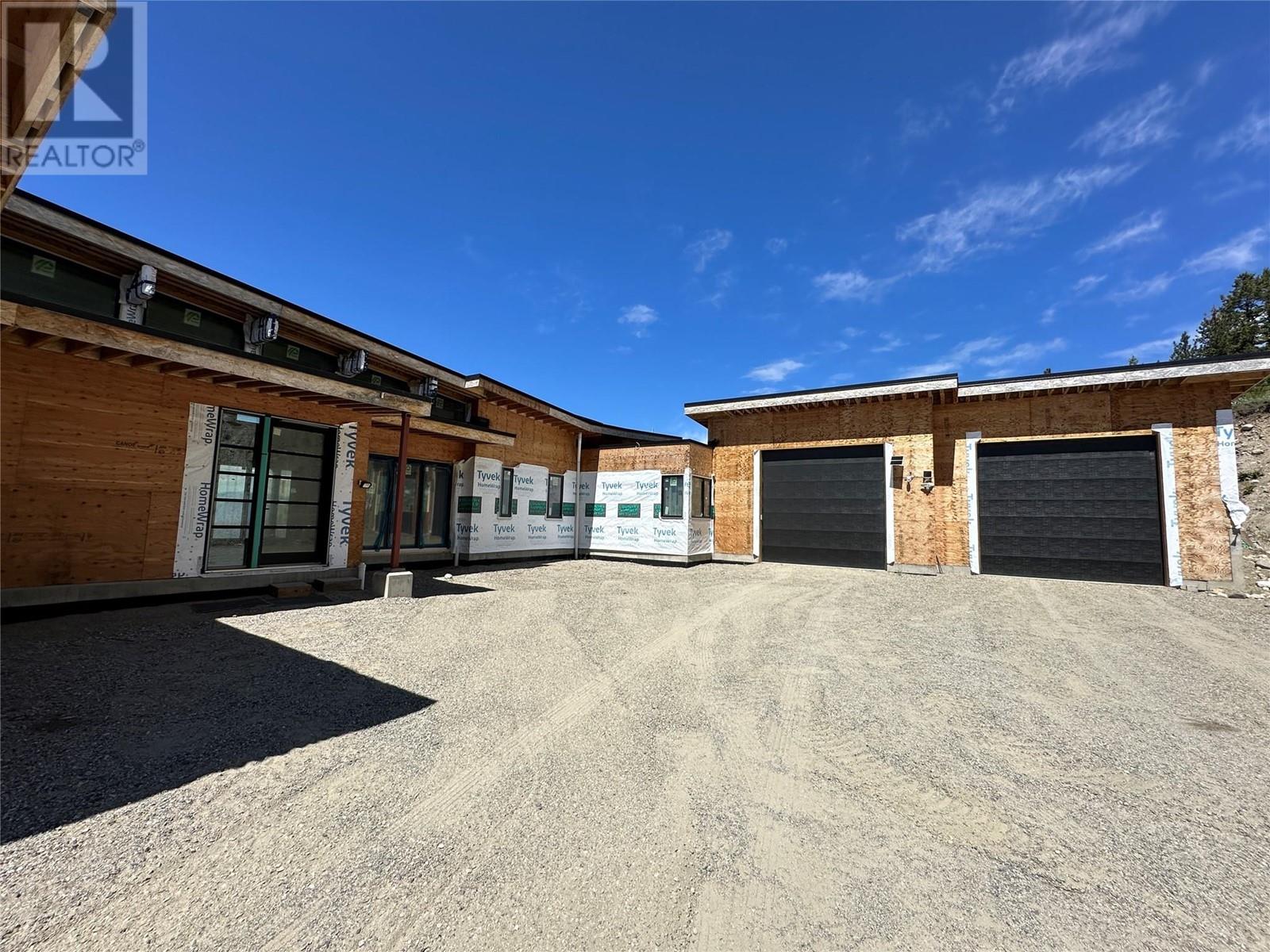 475 Sasquatch Trail, Osoyoos