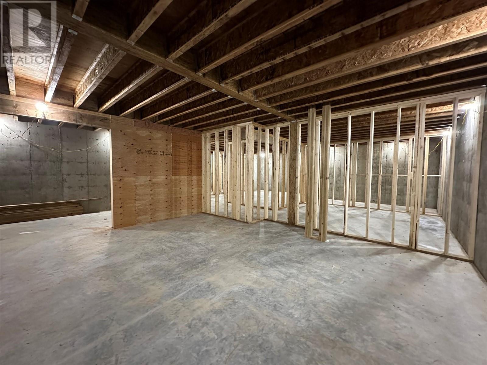 475 Sasquatch Trail, Osoyoos