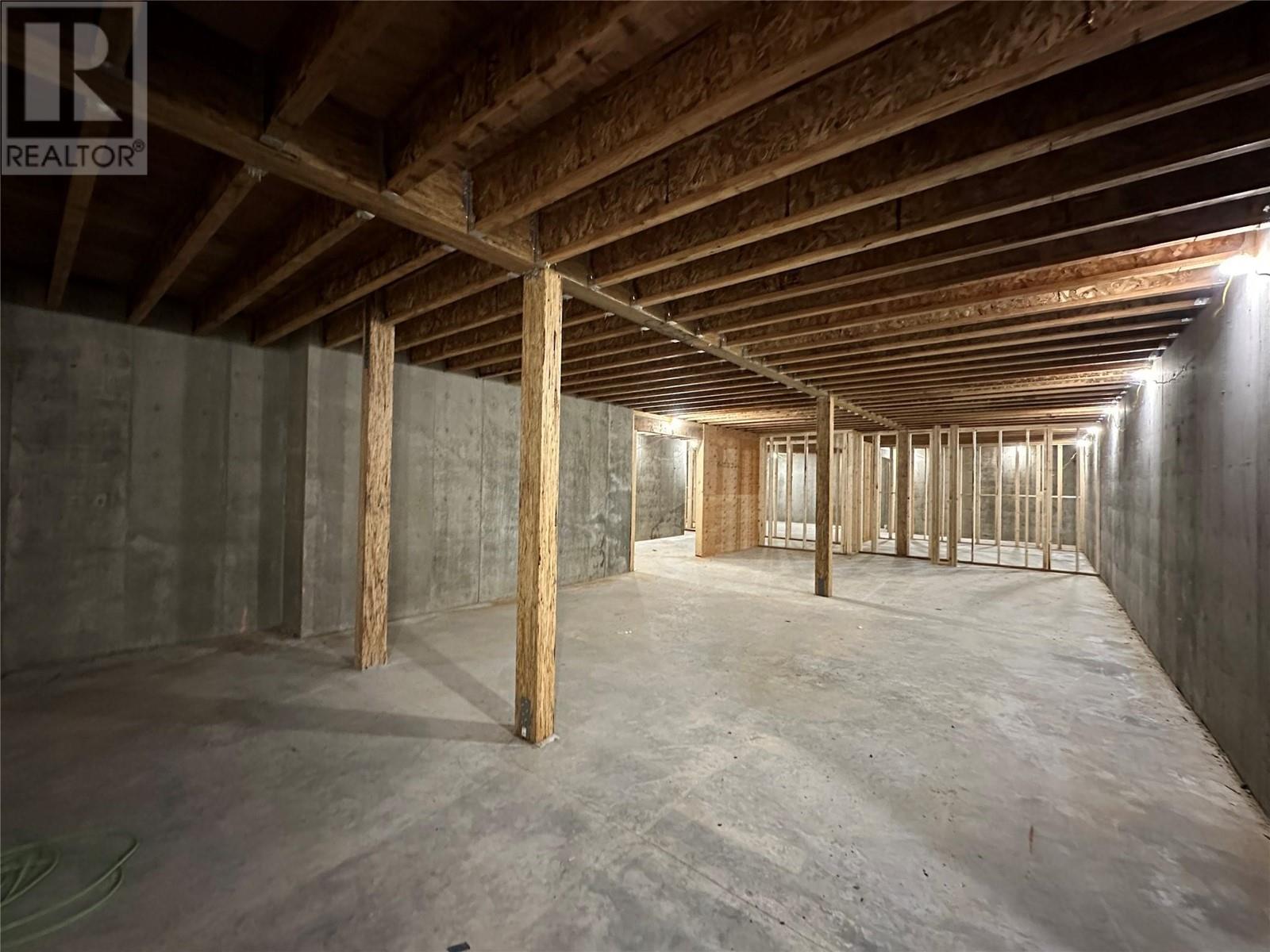 475 Sasquatch Trail, Osoyoos
