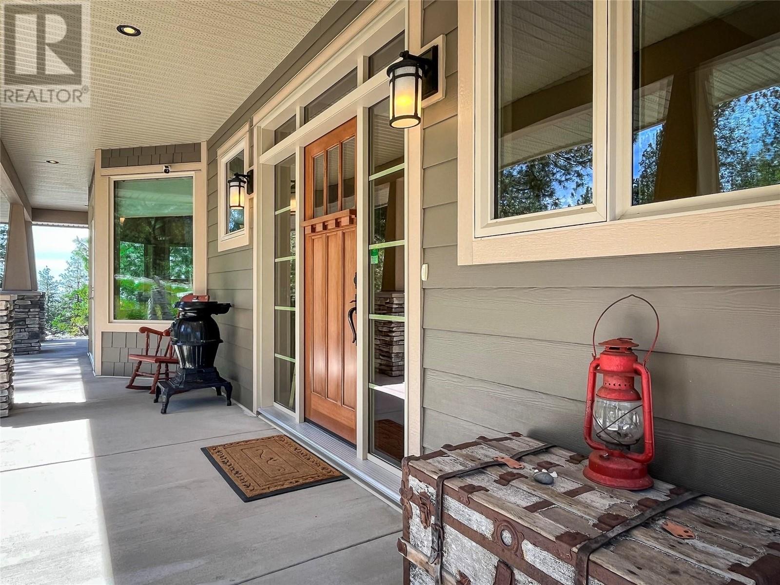 100 Maguire Place, Osoyoos